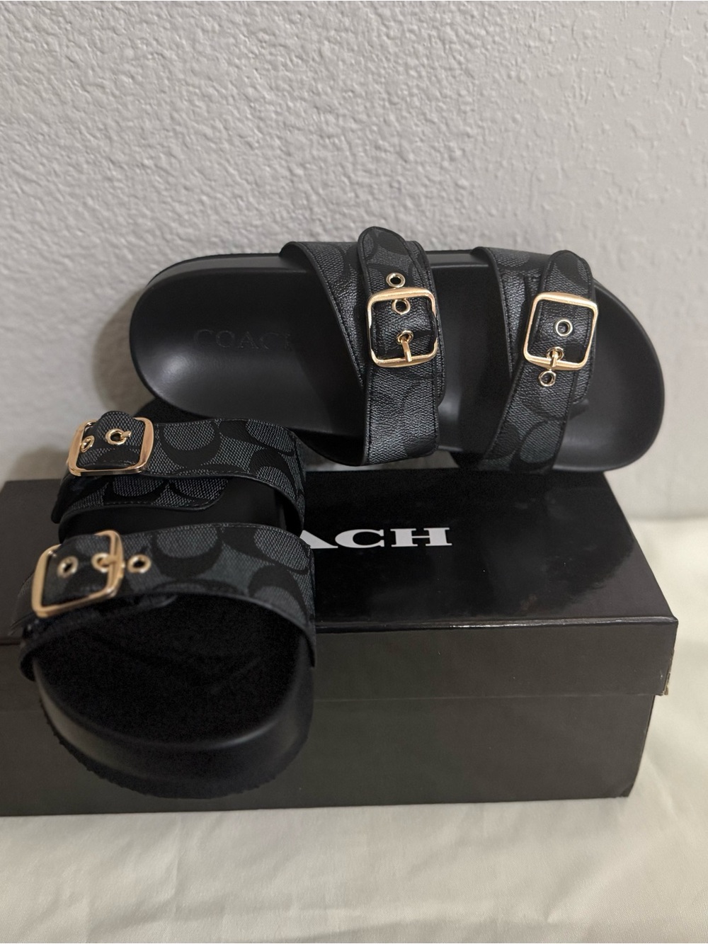 Men's Accessories Subcategory Identification